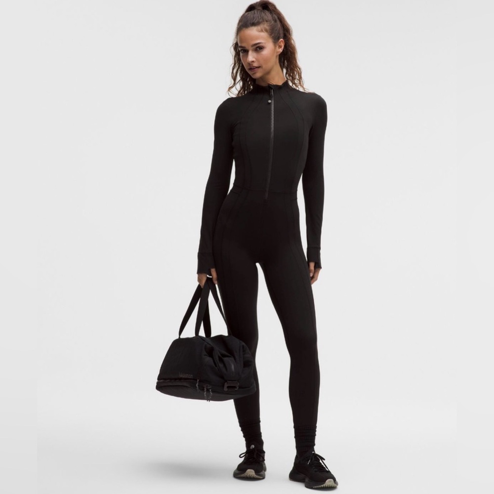 SALE-NWT Lululemon Define Mesh-Back Onesie 28"